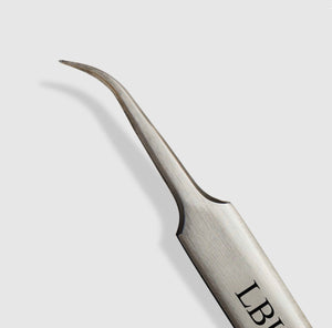 Petite Curved Tweezer