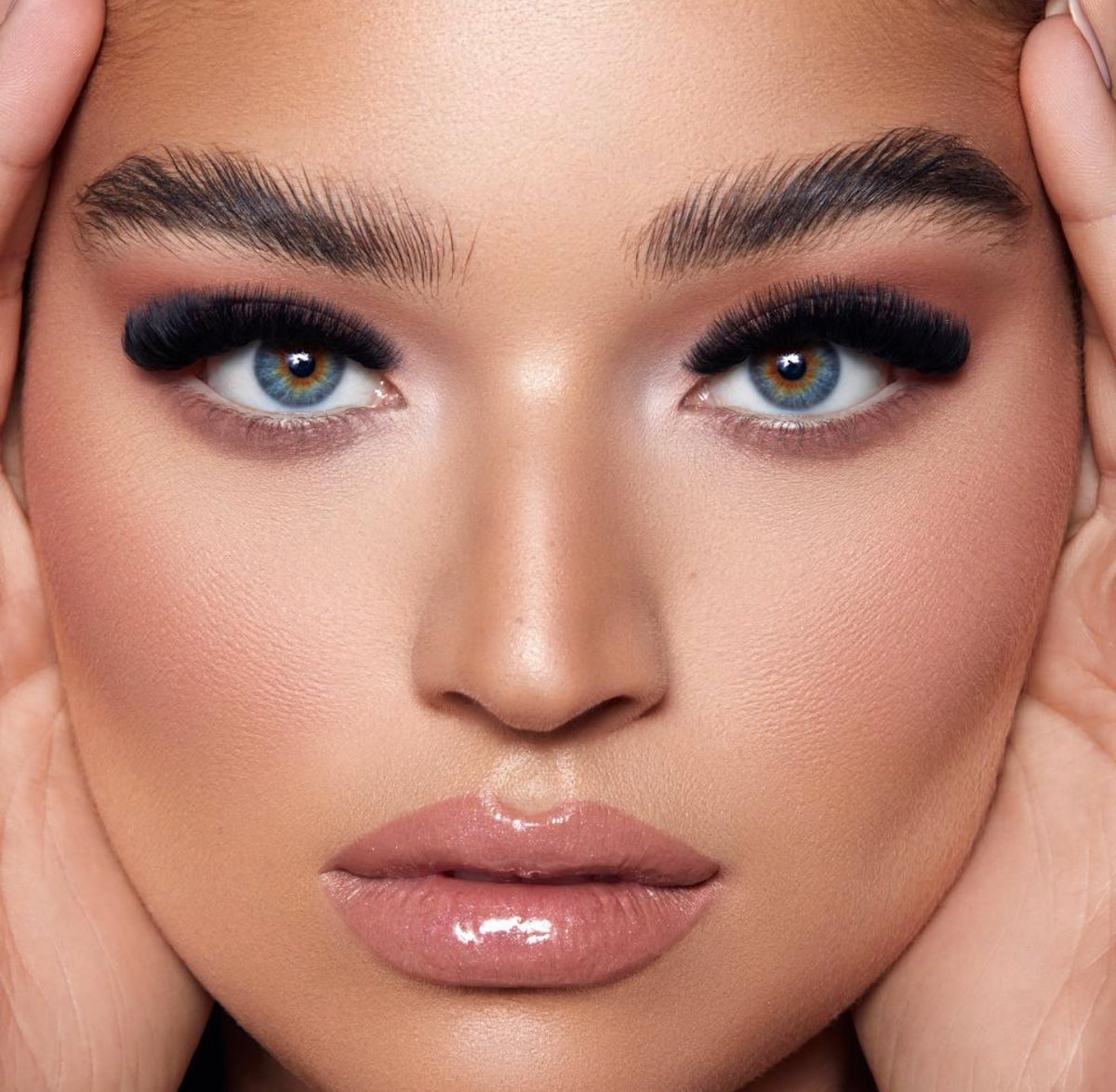 FAVORITE 0.02mm Feather Lashes - Single Sizes